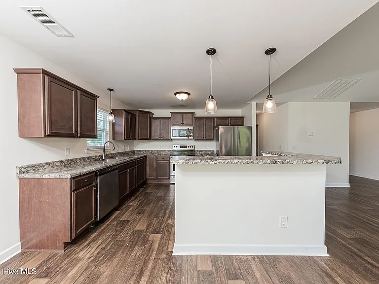 100 Mingo Dr — Photo 11