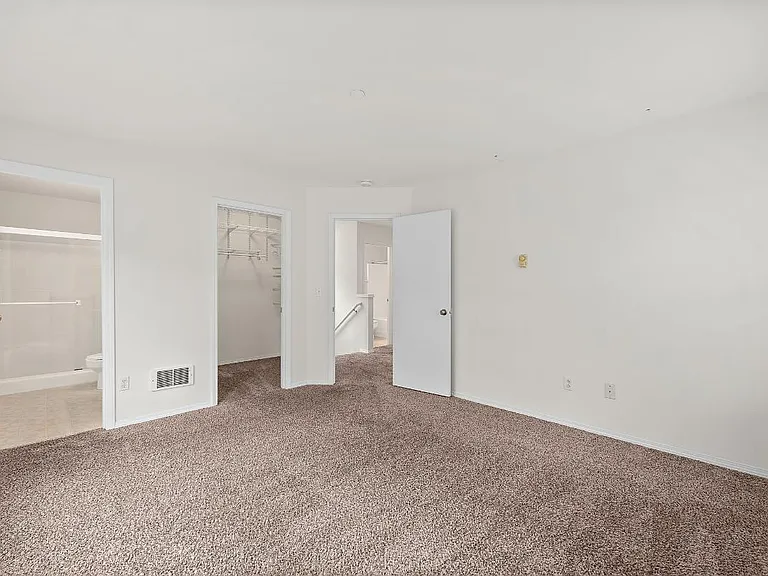 1918 McNeil St — Photo 15