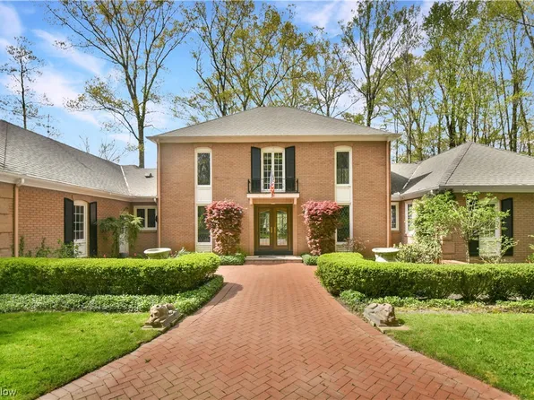 14770 Hillbrook Ln E, Novelty, OH 44072