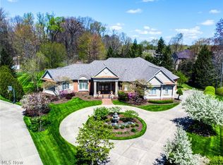 2833 Barclay Cir NW, North Canton, OH 44720