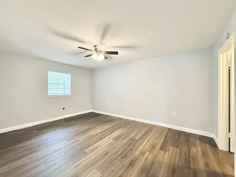 1712 Belleair Forest Dr #D — Photo 26