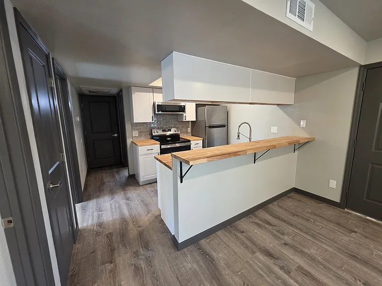 3046 E Marconi Ave #204 — Photo 6