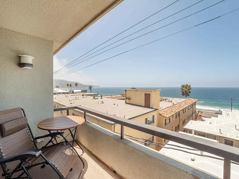 1007 S Catalina Ave — Photo 14