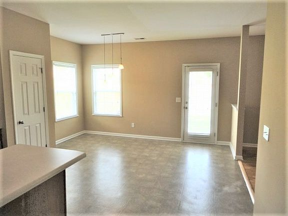 5th image of 1401 Birkdale Cir