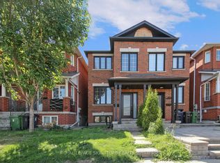 852 Saint Clarens Ave #1, Toronto, ON M6H 3X6