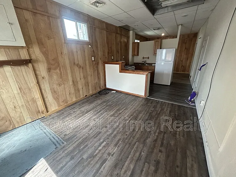 908 Main St #101 — Photo 9