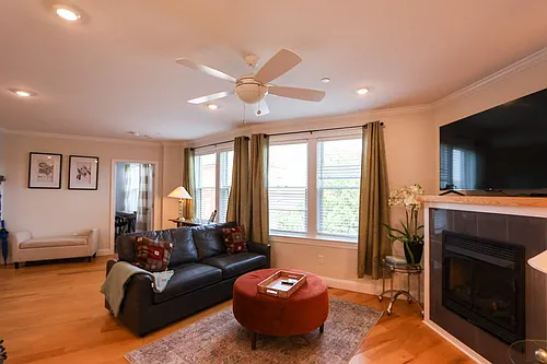 1008 Tremont St #1-ID1237934P Photo 1