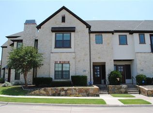 1124 Hemingway Ln, Irving, TX 75063