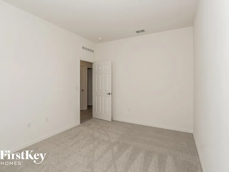 430 Reina Way — Photo 13