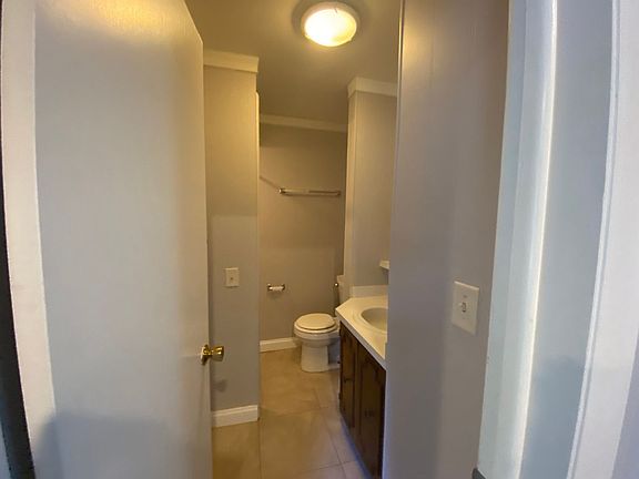 3rd image of 3104 Coit Ave NE APT 5