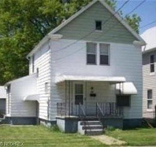 2nd image of 846 Sherman St