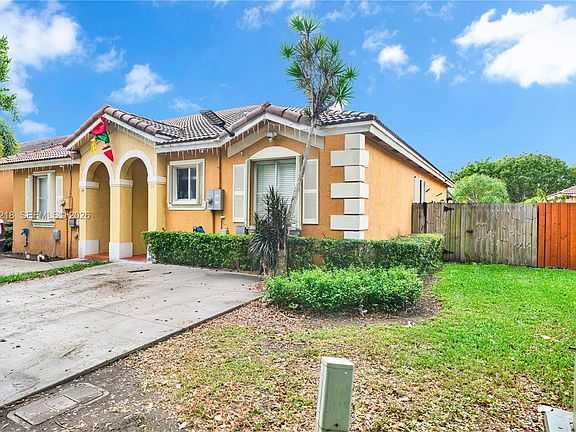 3rd image of 64 SW 15th Ter