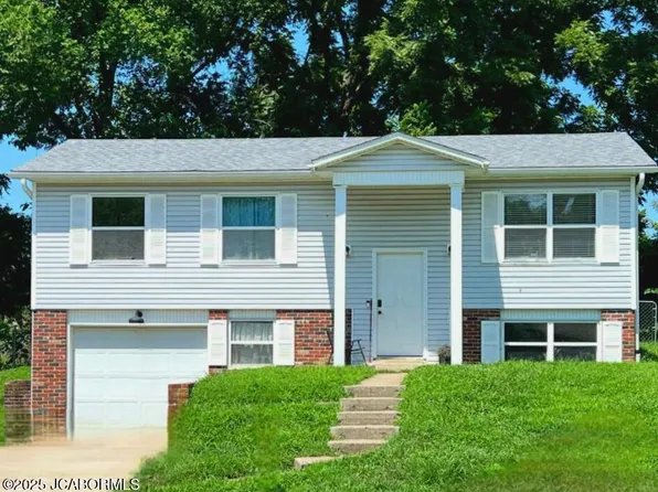 1628 Westview Dr, Jefferson City, MO 65109