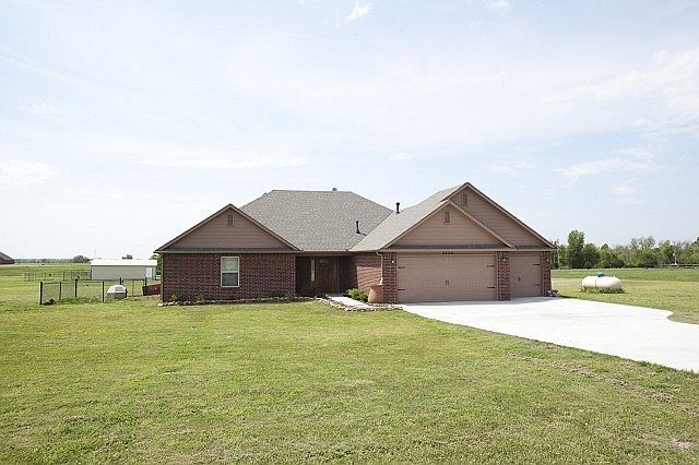 Victorian style full brick home on 4+ acres