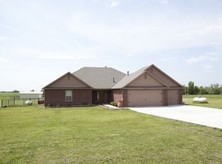 2504 E 400th Rd, Oologah, OK 74053