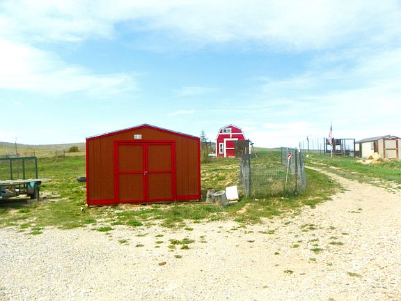 4th image of 524 Beatty Gulch Rd