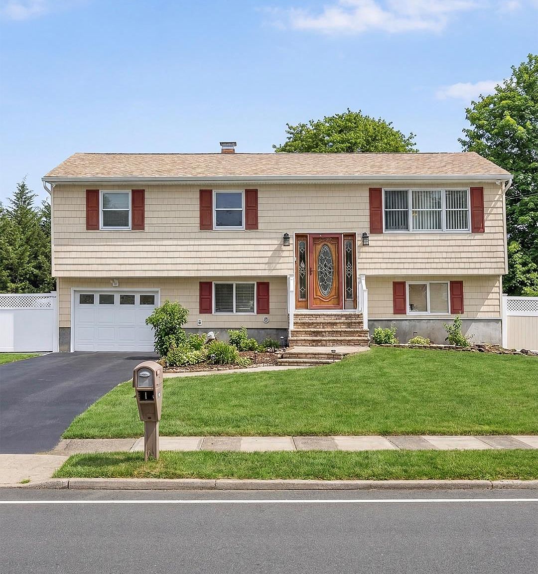 1682 Church Street, Holbrook, NY 11741 | MLS #966929 | Zillow