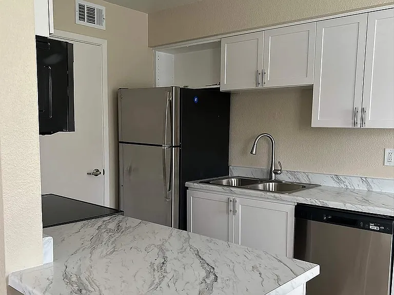 2 BED 1 BATH