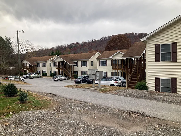 17 Delova Ln #2 — Photo 17