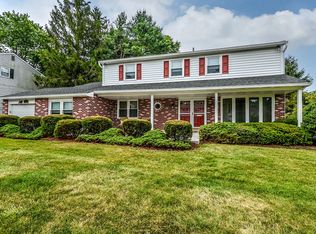 3134 Burn Brae Dr, Dresher, PA 19025