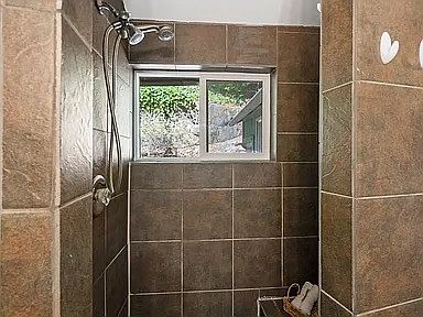 2nd image of 9 Homer Ln #1