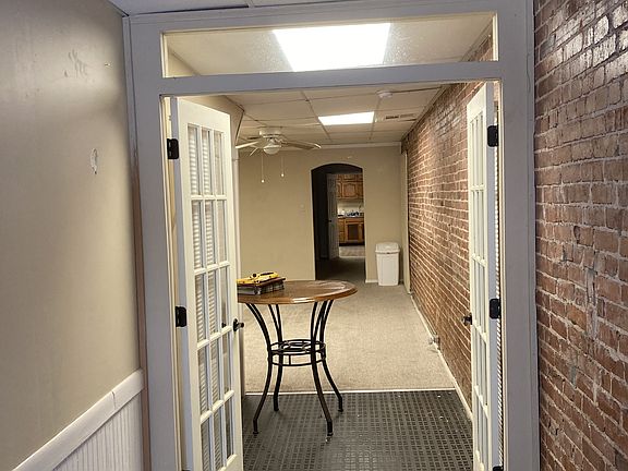 3rd image of 617 Main St #619