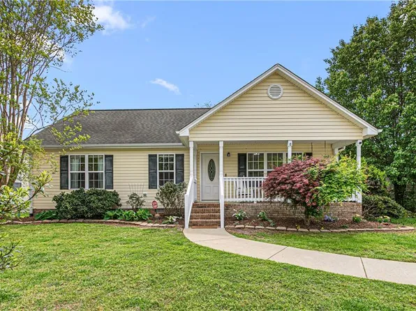 307 Mallard Creek Dr, Graham, NC 27253