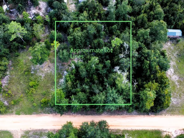 Camellia St, Fountain, FL 32438