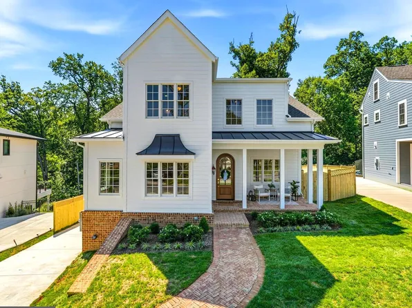 3111 Circle Hill Rd, Alexandria, VA 22305