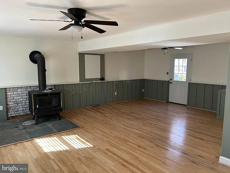 15006 Nebraska Ln — Photo 23