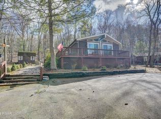 141 Falling Waters Blvd, Lackawaxen, PA 18435