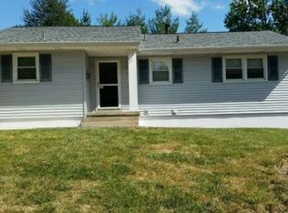 62 Meadowlark Ln, Springfield, IL 62702