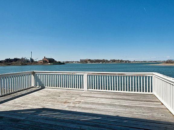 2nd image of 24 Kings Cove Way