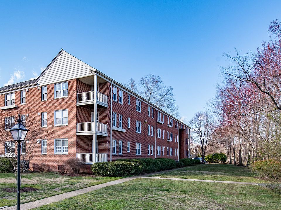 6611 E. Wakefield Dr. #B1