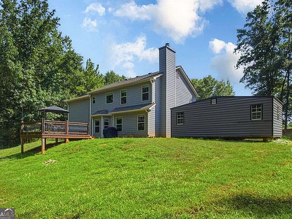 4th image of 271 Oxmoor Ln