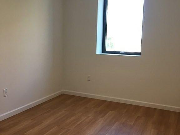 5th image of 70 Parker Hill Ave Unit Ch