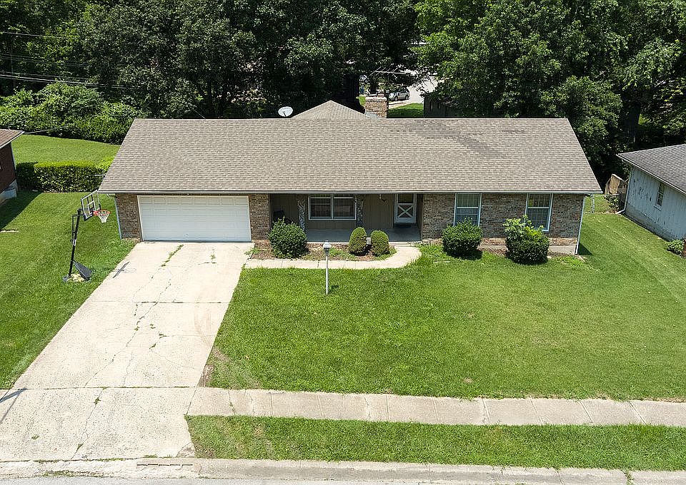 1st image of 7700 Corona Ave