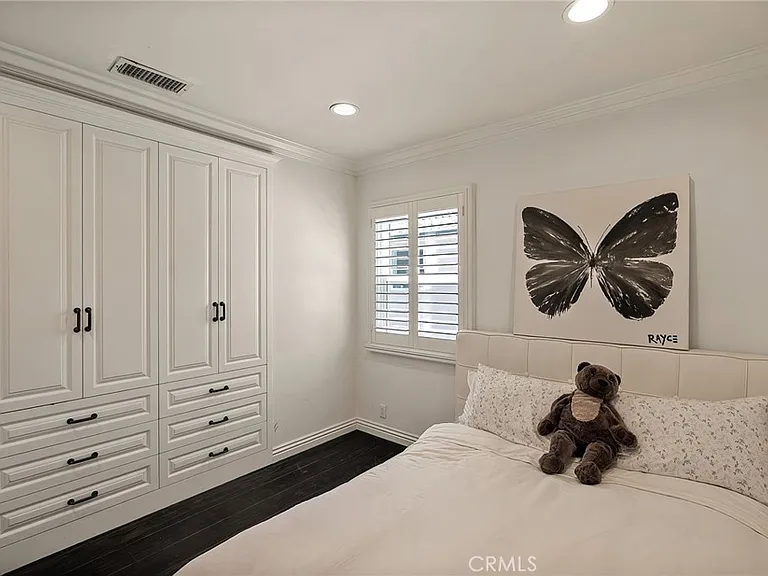 5330 Natick Ave — Photo 37