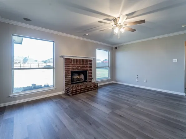 509 Timberside Dr, Terrell, TX 75161