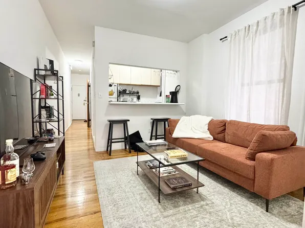 1450 1st Avenue image 1 of 6