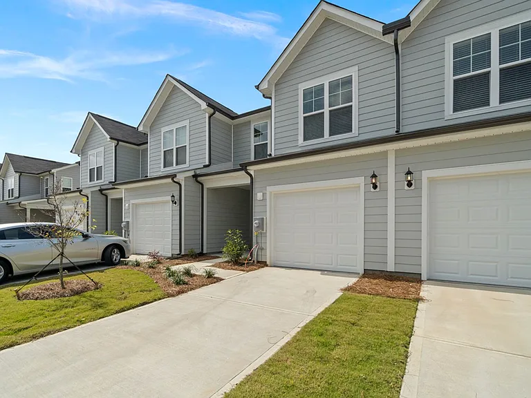 21136 Annabelle Pl — Photo 29