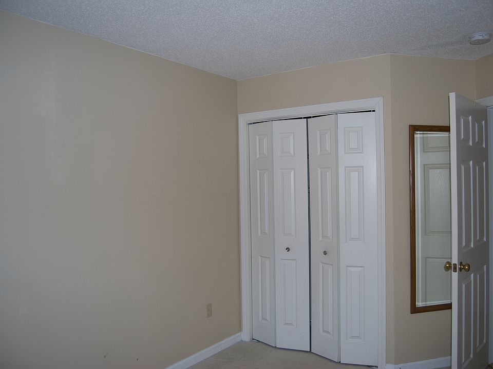 Spring Lake Village Viii 812 Village Rd Southington CT Zillow