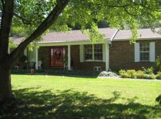 1002 Sycamore St, Ravenswood, WV 26164