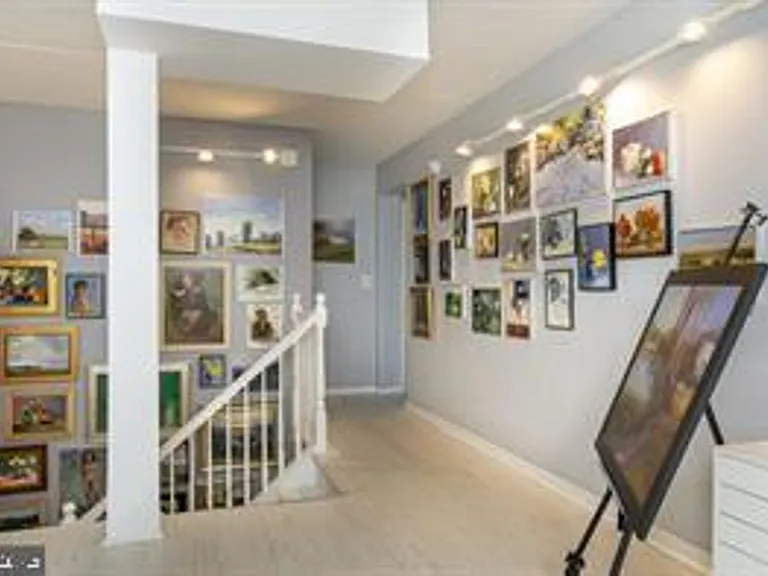 200-210 Lombard St #708 — Photo 30