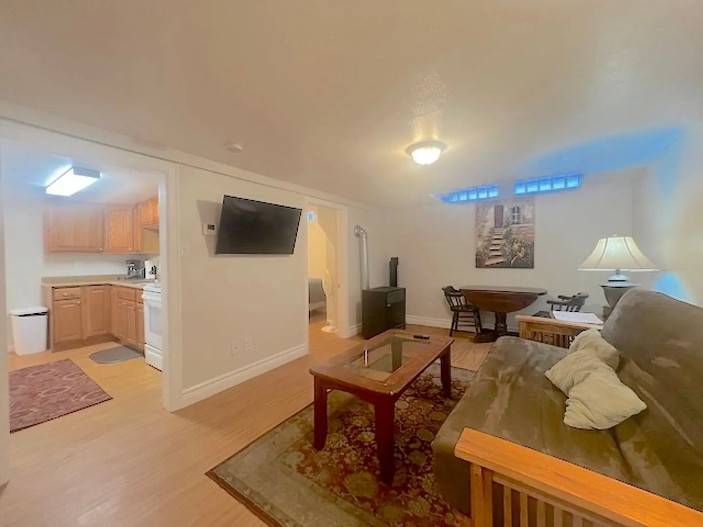 Furnished Temporary or Extended Stay Apartment — Photo 1