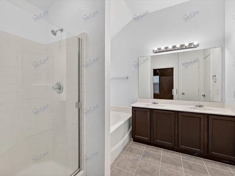 342 Leisure Ln — Photo 14