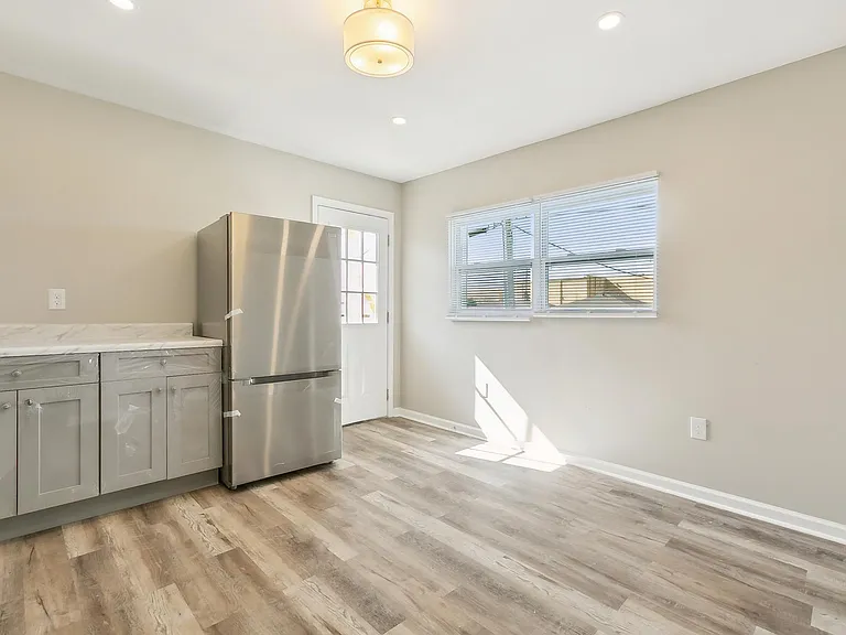 1124 Tallow Tree Ln #18 — Photo 5