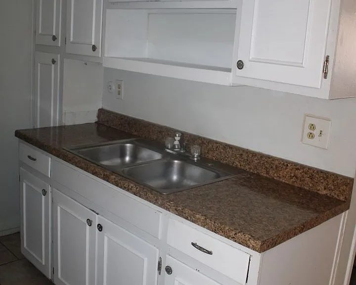 3905 Flory Ave #10 — Photo 10