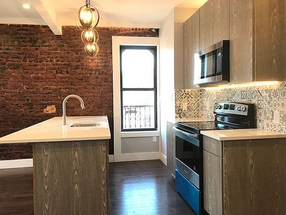 5th image of 241 Linden Blvd APT 5