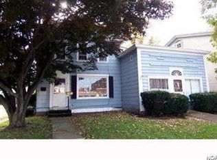 1 W Main St, Madison, OH 44057